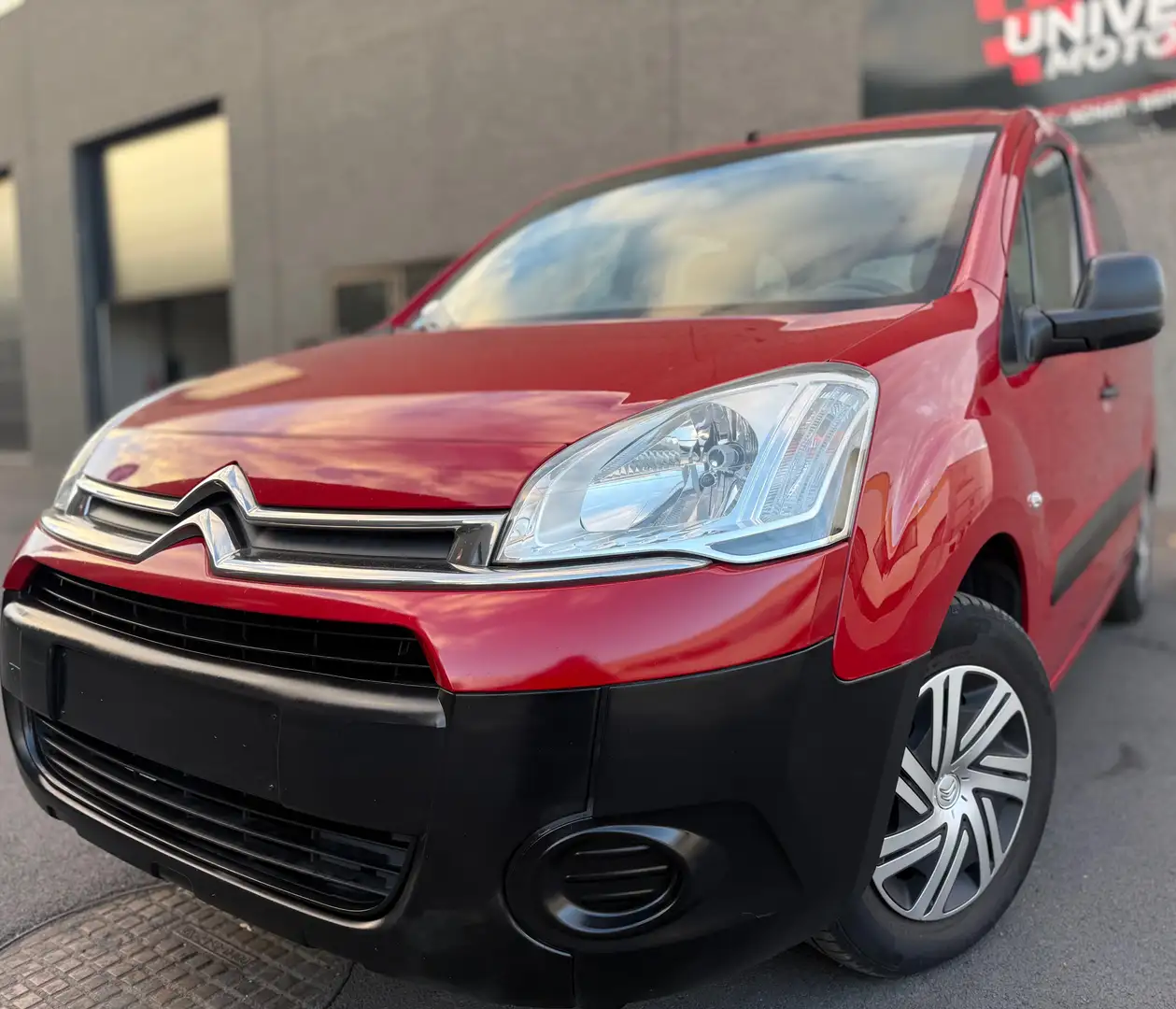 Citroen Berlingo MULTISPACE 1.6i 16V 100CH -201.953 Kms - GAR 1AN Rood - 1