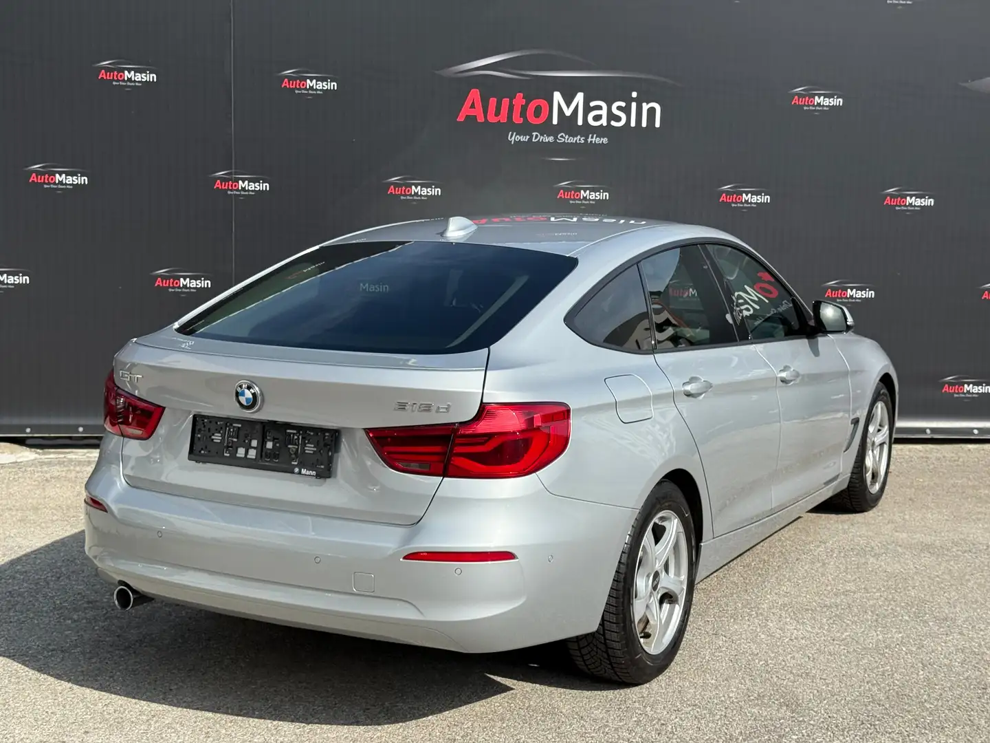 BMW 318 318d Gran Turismo Aut. // NUR 55.000 km // Silber - 2