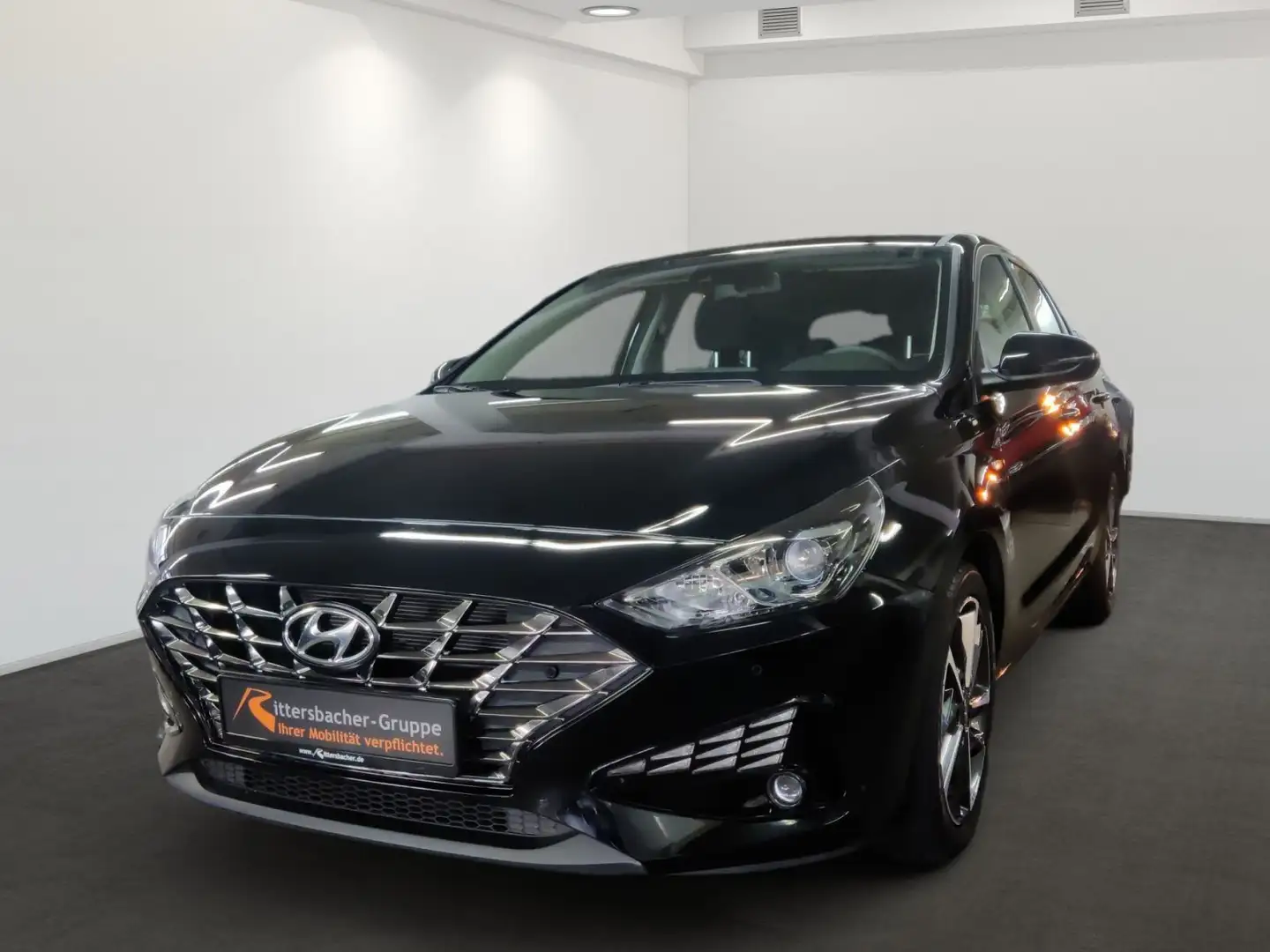 Hyundai i30 1.5 T-GDI Trend Mild-Hybrid (EURO 6d)(OPF) K Zwart - 2