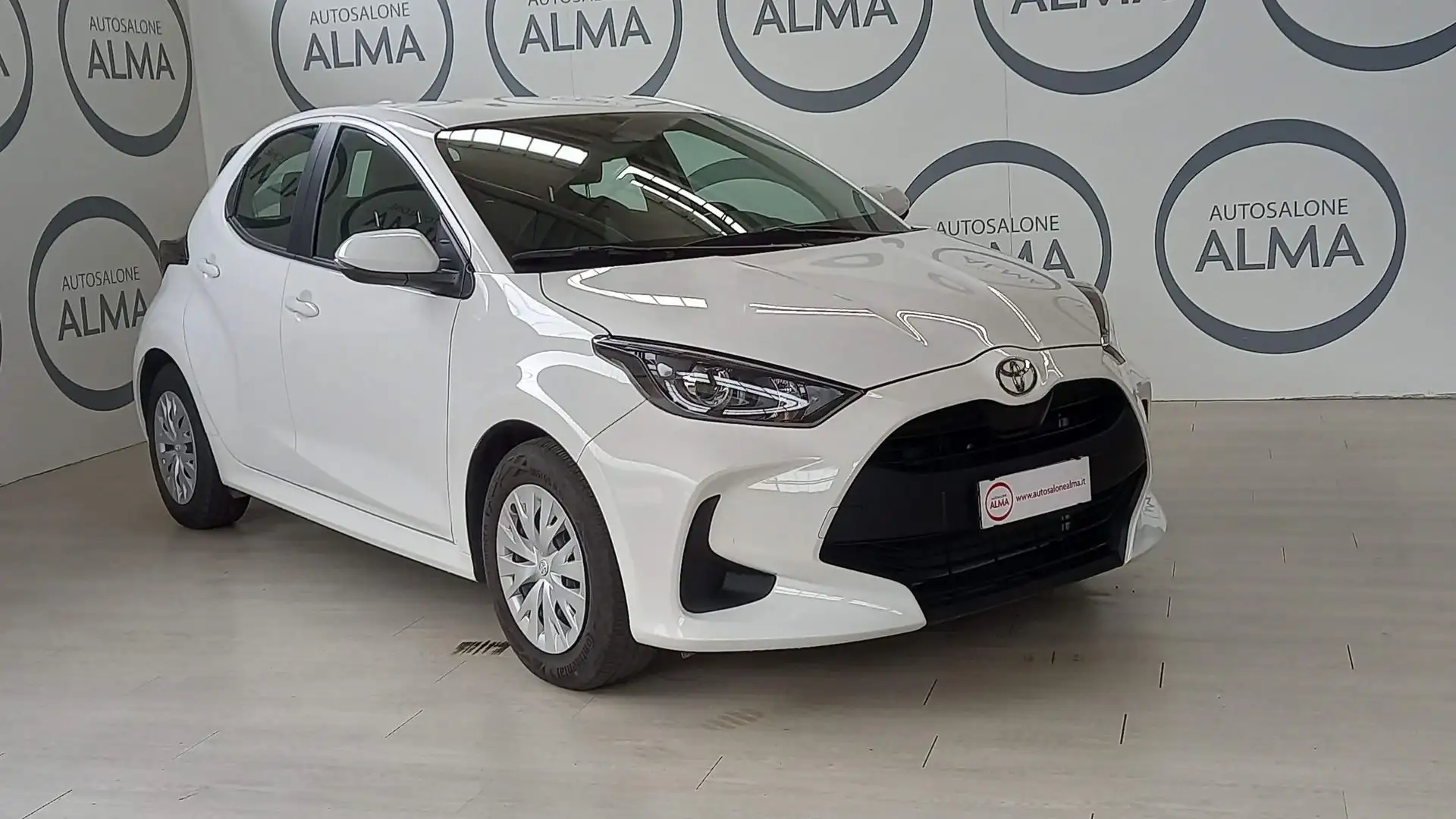 Toyota Yaris Yaris 1.5 Hybrid 5 porte Active Bianco - 1