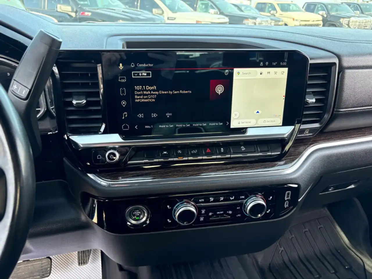 GMC Sierra 1500 снимка GMC Sierra 1500