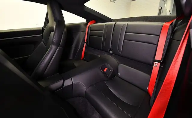 Porsche 911 view 14