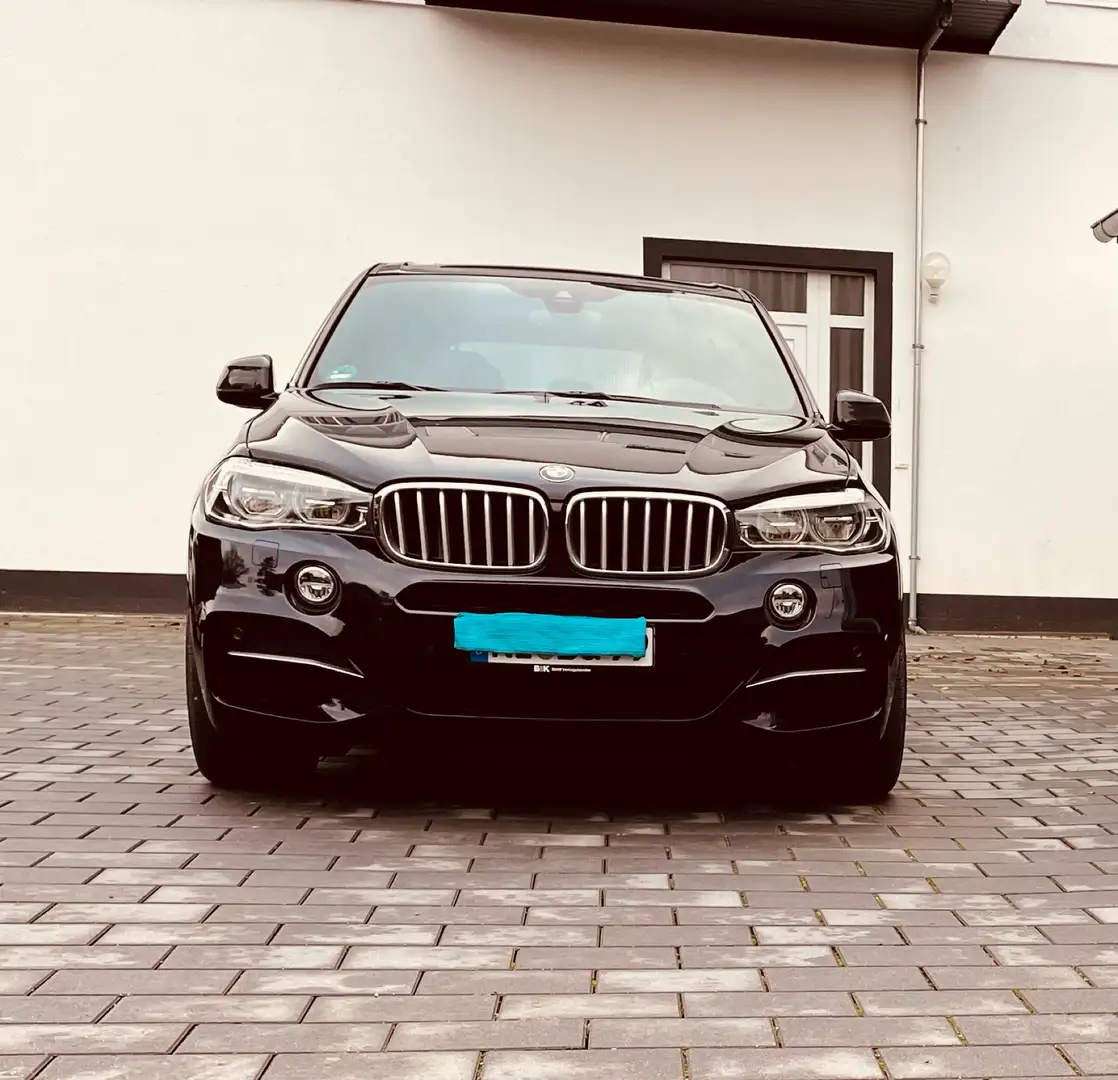 BMW X5 M50d Schwarz - 1