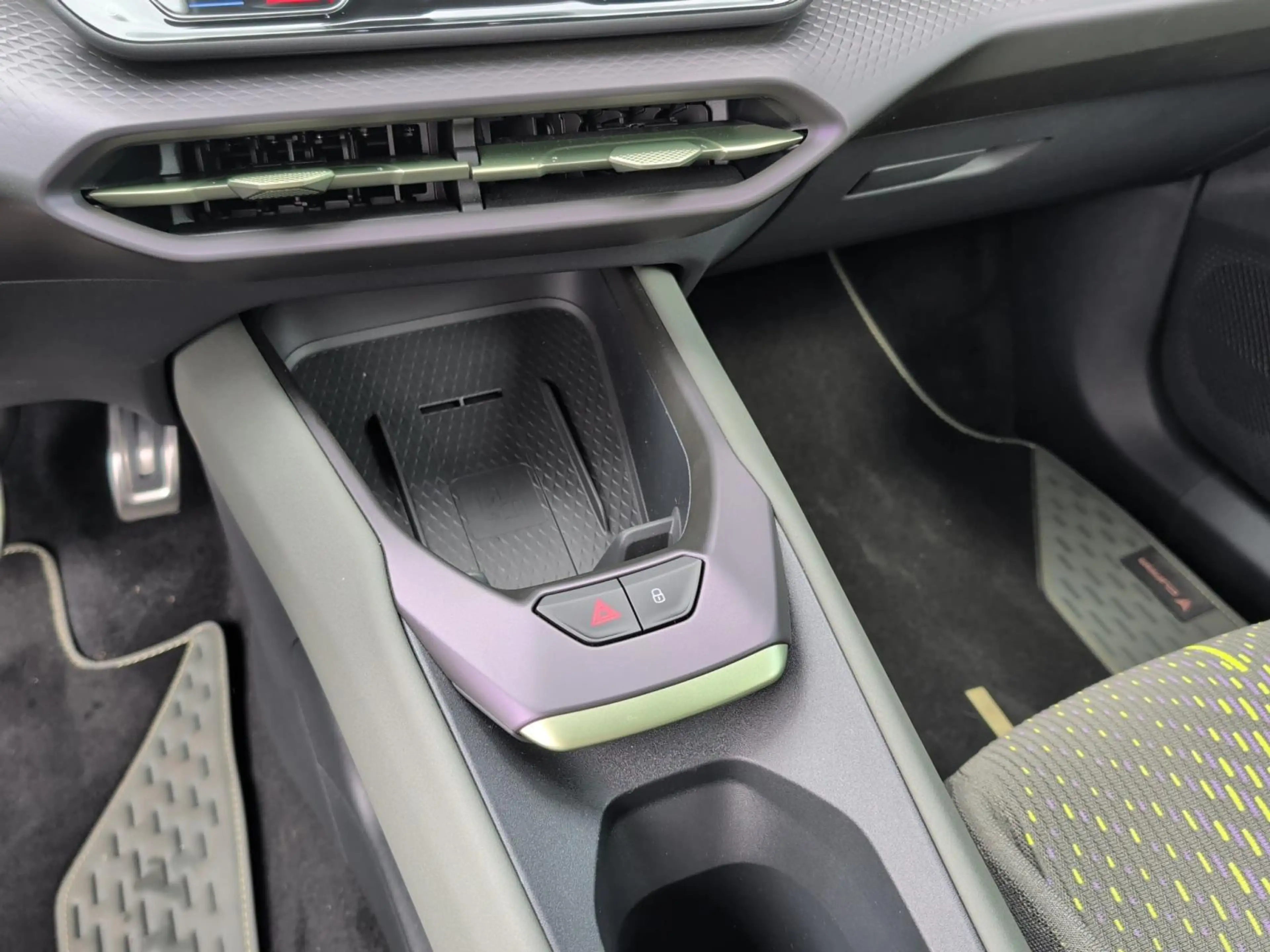 CUPRA Raval VZ — photo 13