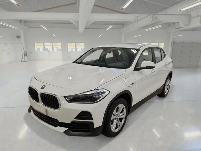 BMW X2 xDrive 25e Business X automatico