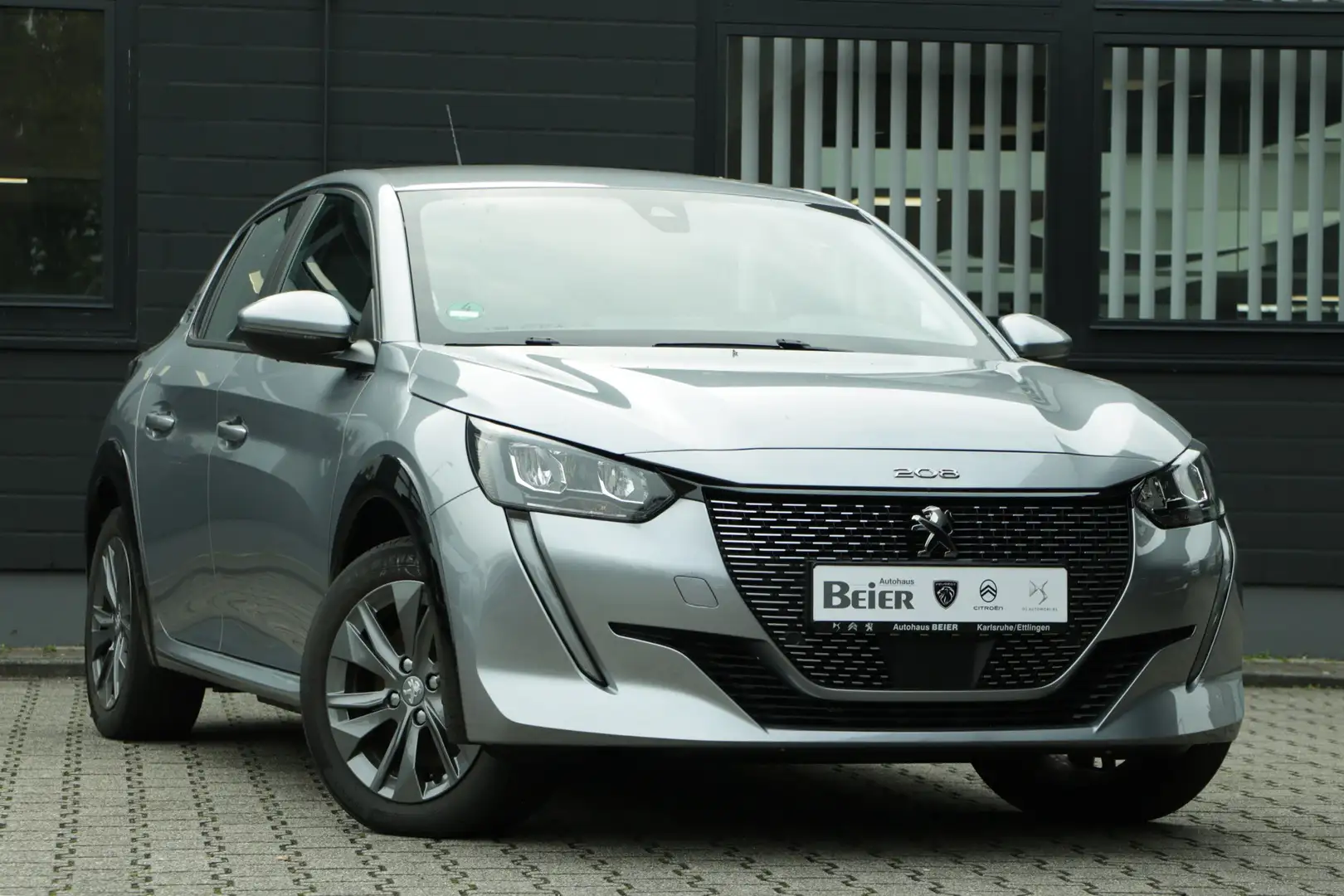 Peugeot e-208 e-Active Pack Shz. / Klima / Tempomat Zilver - 2