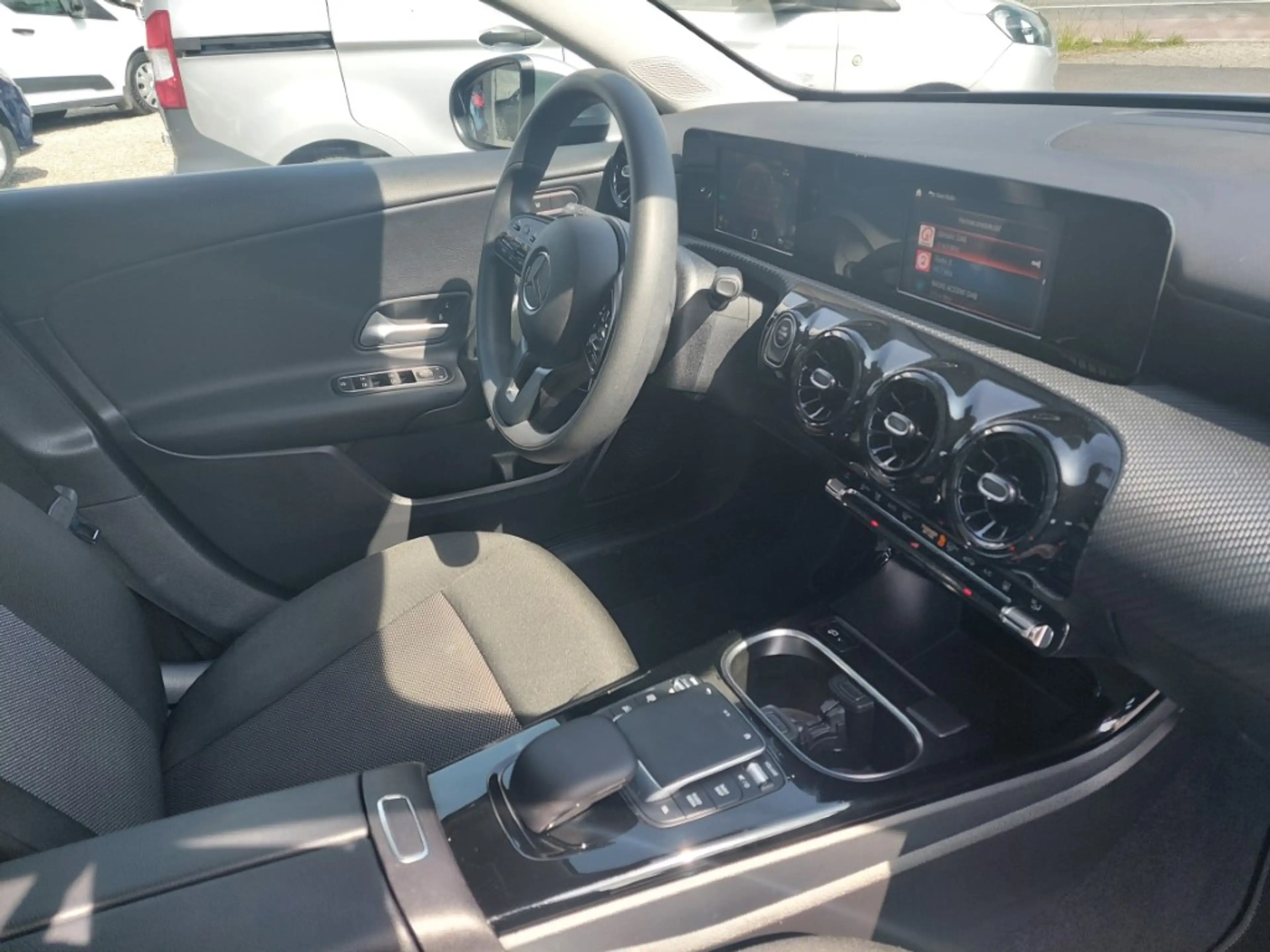 Mercedes-Benz A 250 A 250 e - Plugin Hybride - Business Line - trekhaak - camera — photo 14