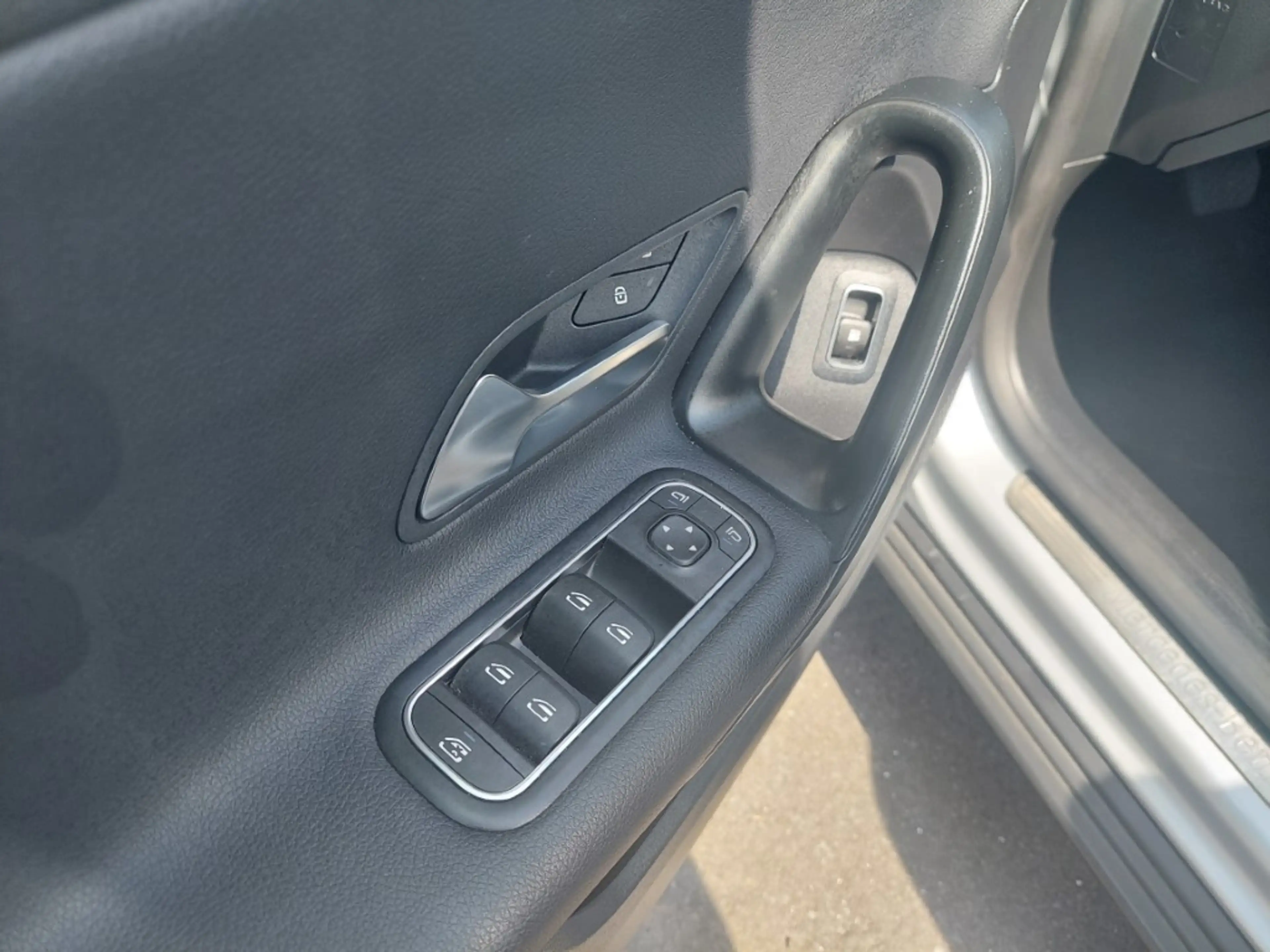 Mercedes-Benz A 250 A 250 e - Plugin Hybride - Business Line - trekhaak - camera — photo 15