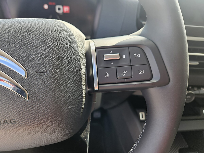 Citroen C4 Elektromotor e-Shine — photo 11