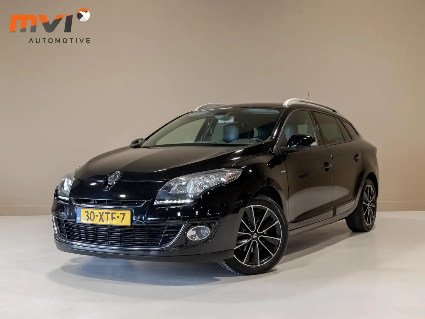 Renault Megane Estate 1.5 dCi Bose / 110pk / achteruitrij camera Zwart - 1