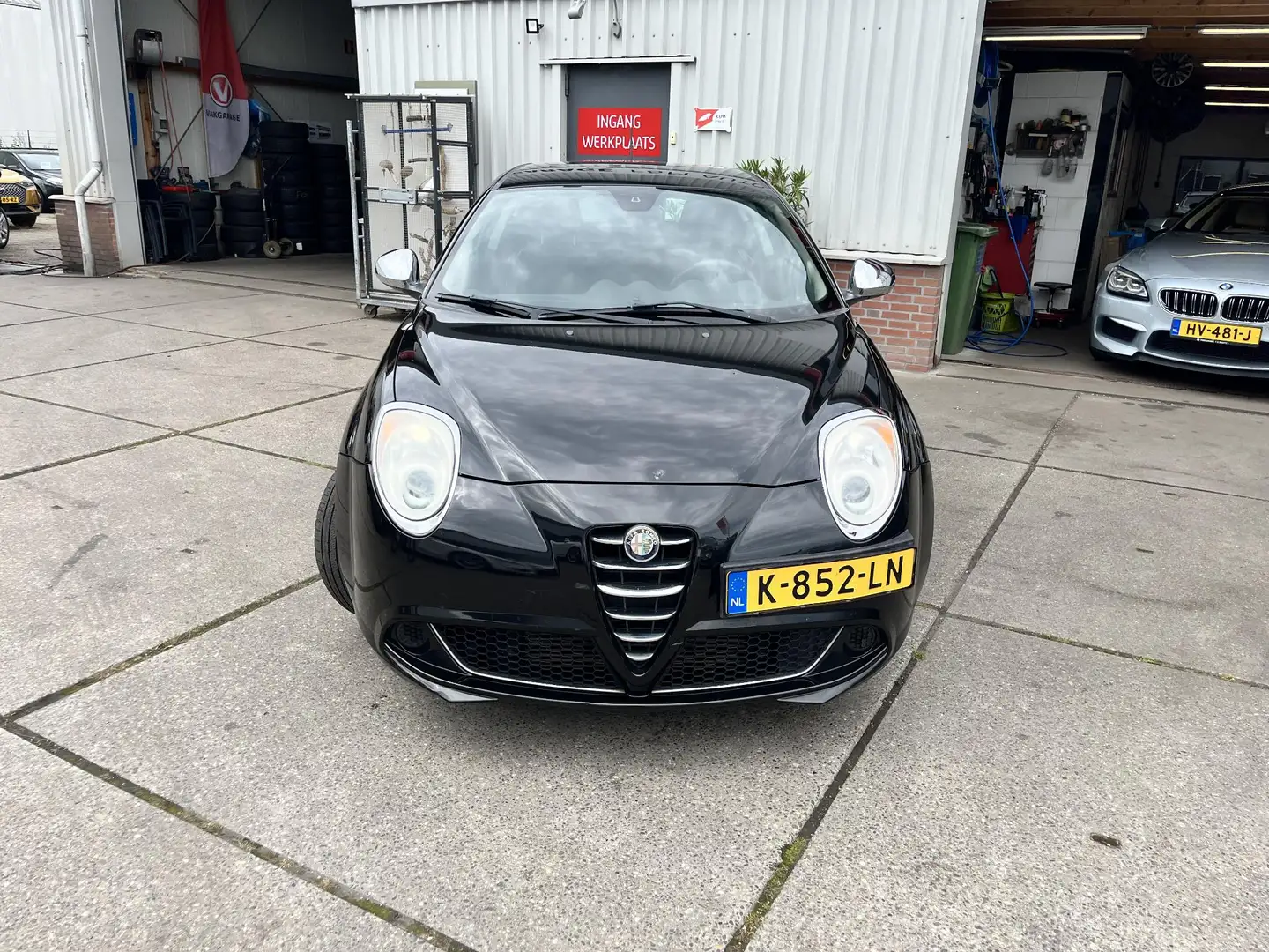 Alfa Romeo MiTo 1.4 T Distinctive Schwarz - 2