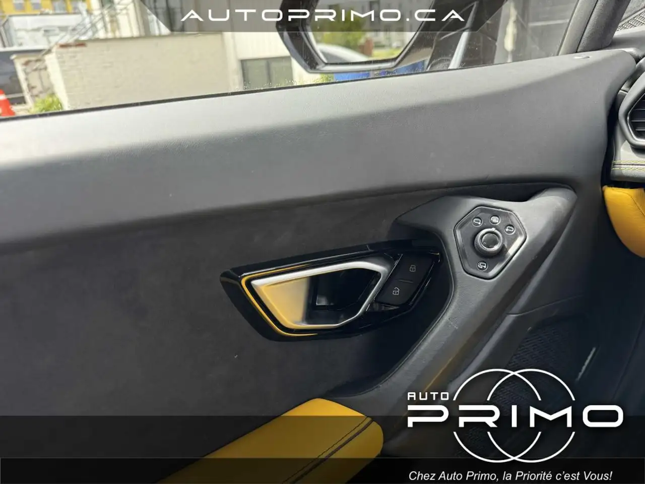 Lamborghini Huracán снимка Lamborghini Huracán
