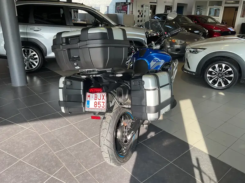 Triumph Tiger 900 - foto 2