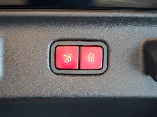 Mercedes-Benz S-Class view 6