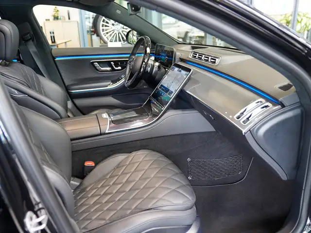 Mercedes-Benz S-Class view 11