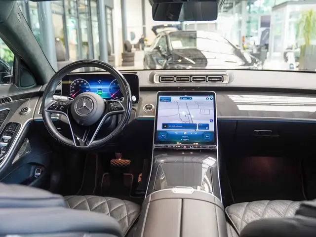 Mercedes-Benz S-Class view 16