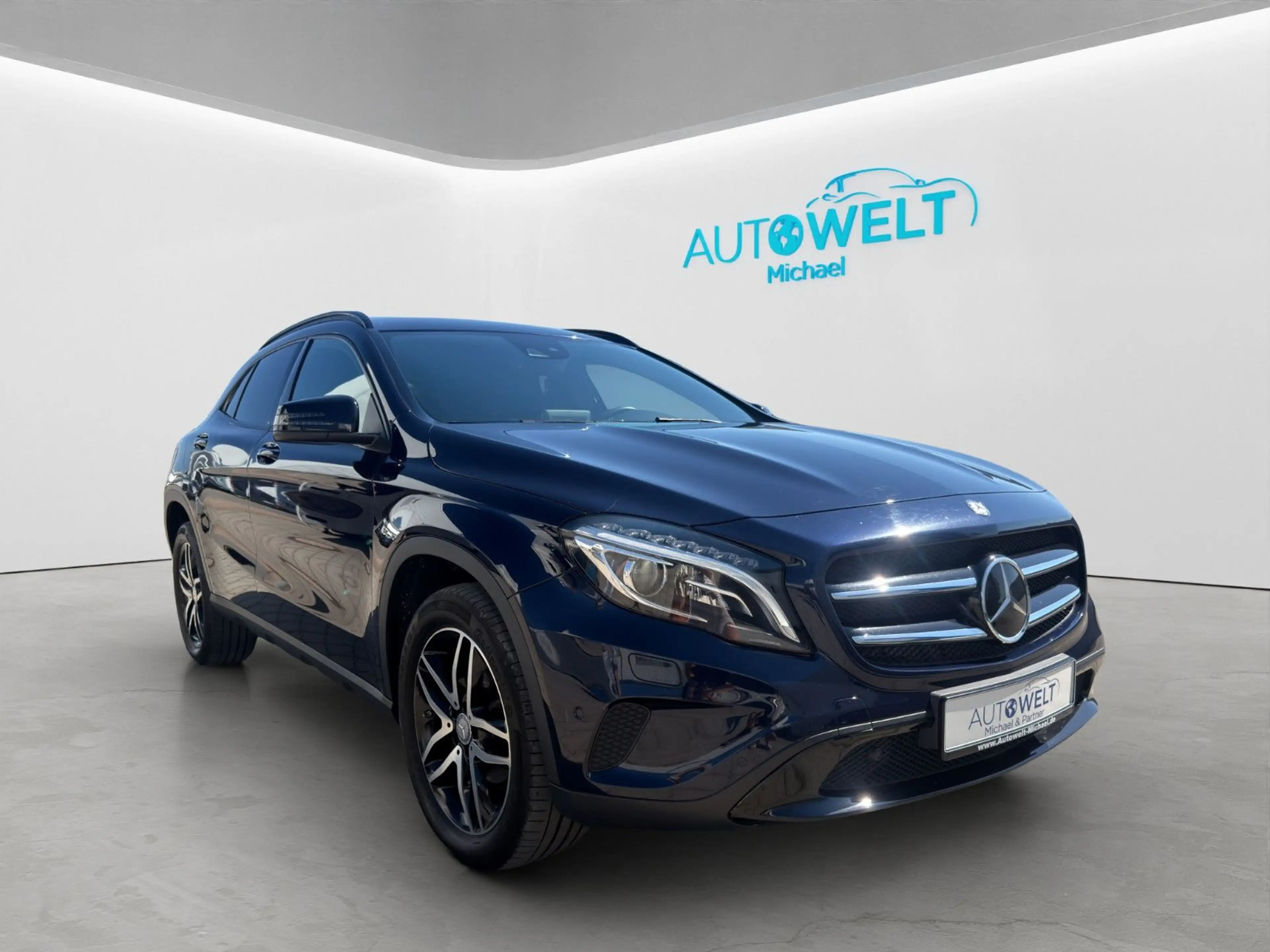 Mercedes-Benz GLA 200 Aut. KAM ACC LED NAV TLeder TÜV+Isnp.Neu — photo 3