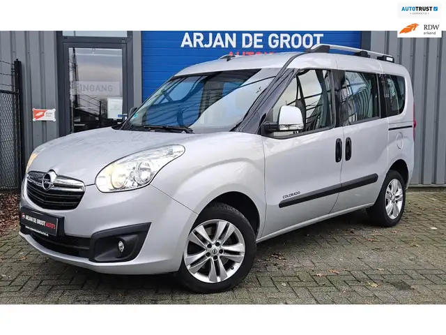 Opel Combo 1.4 120PK Colorado 7 Persoons Airco Cruise PDC Tre