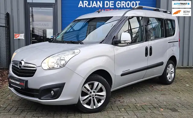 Opel Combo 1.4 120PK Colorado 7 Persoons Airco Cruise PDC Tre