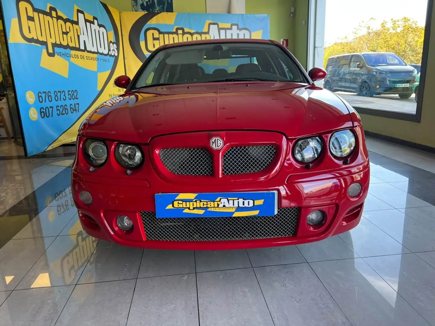 MG ZT 2.5 V6 190 Core Rojo - 2