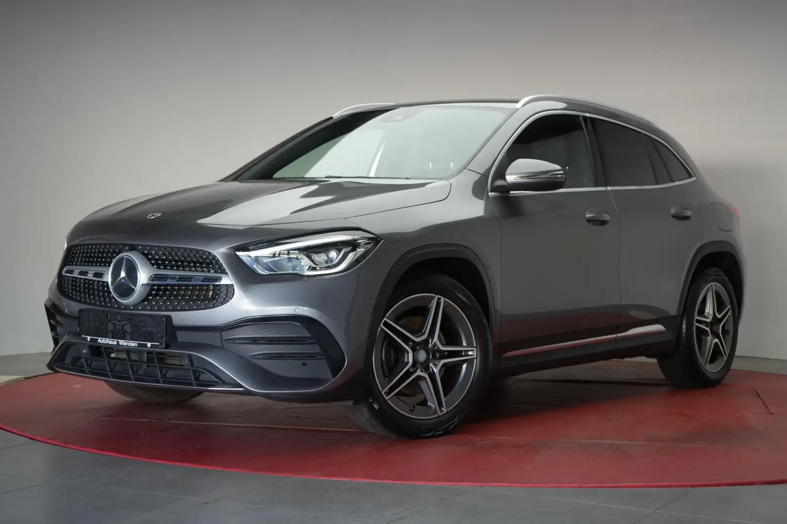 Mercedes-Benz GLA 200 d 8G-DCT AMG Navi/Temp/Kamera/Lane/ Grau - 2