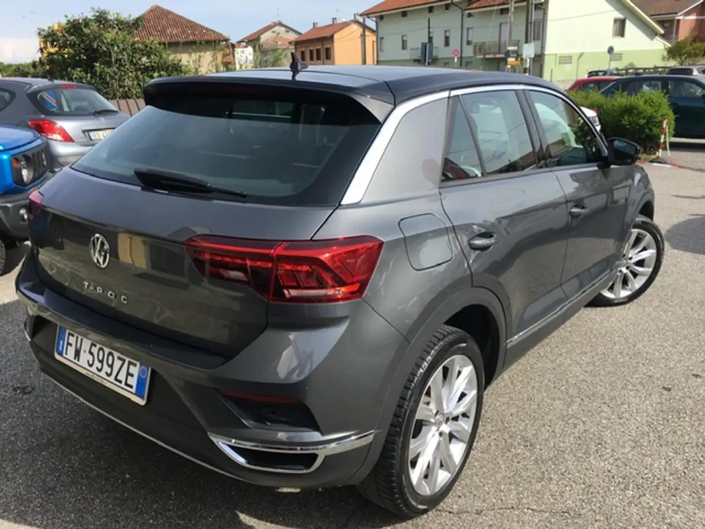 Volkswagen T-Roc 1.6 TDI SCR Advanced BlueMotion Technology Gris - 2