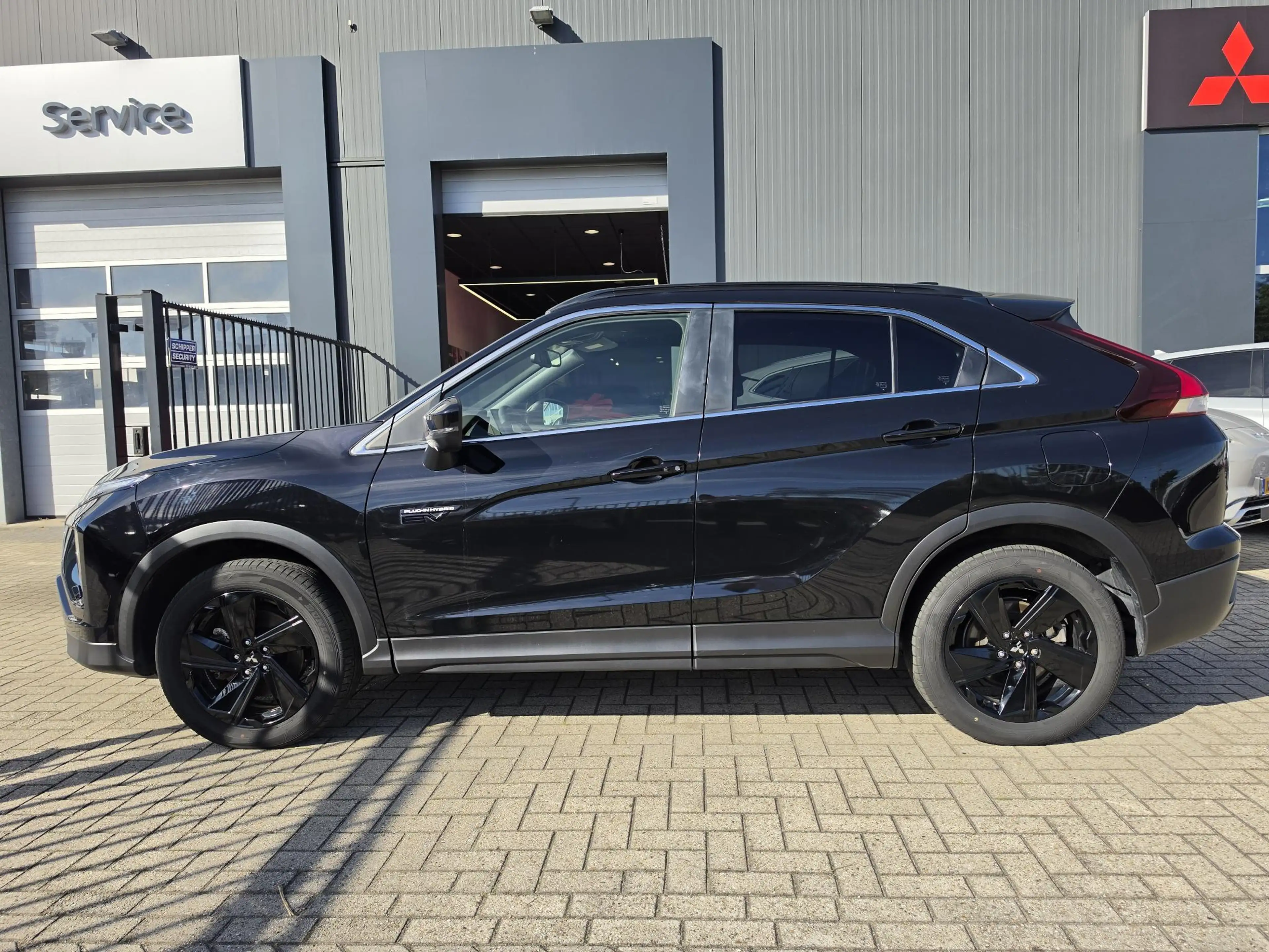 Mitsubishi Eclipse Cross 2.4 PHEV Black Edition | 360° Camera | Navigatie | — photo 19