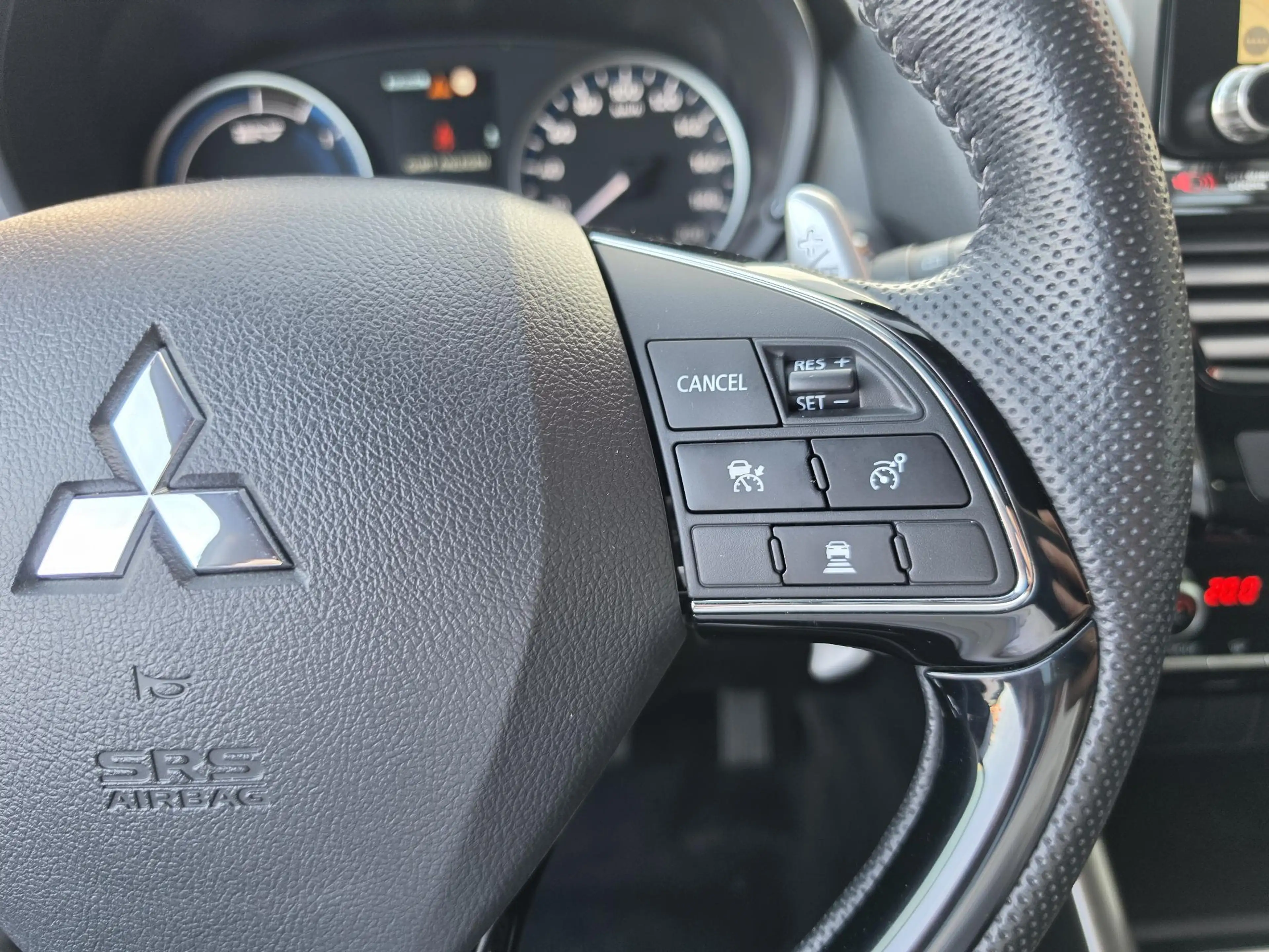 Mitsubishi Eclipse Cross 2.4 PHEV Black Edition | 360° Camera | Navigatie | — photo 25