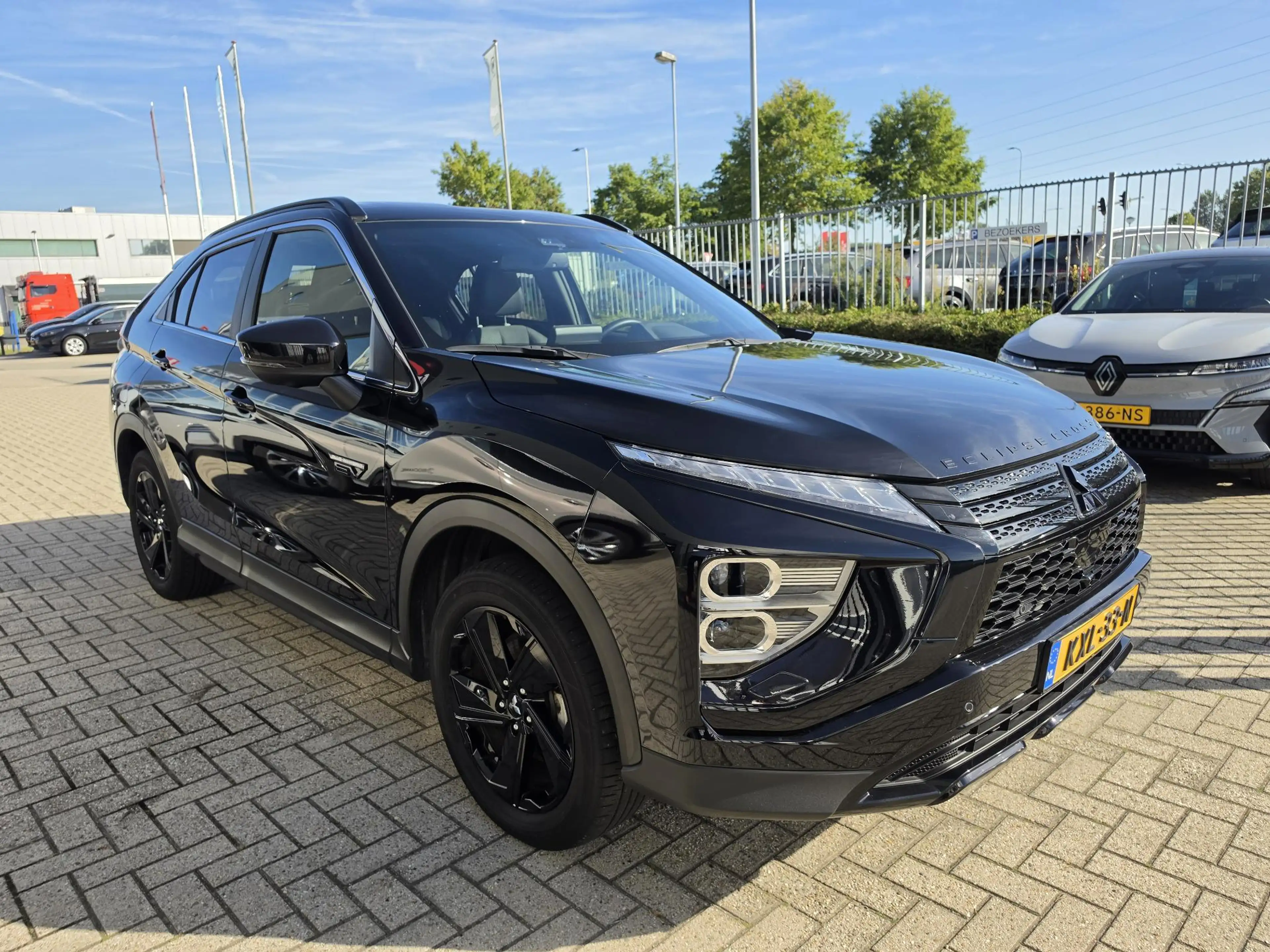 Mitsubishi Eclipse Cross 2.4 PHEV Black Edition | 360° Camera | Navigatie | — photo 10