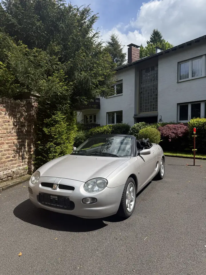 MG MGF 1.8i, foto 1