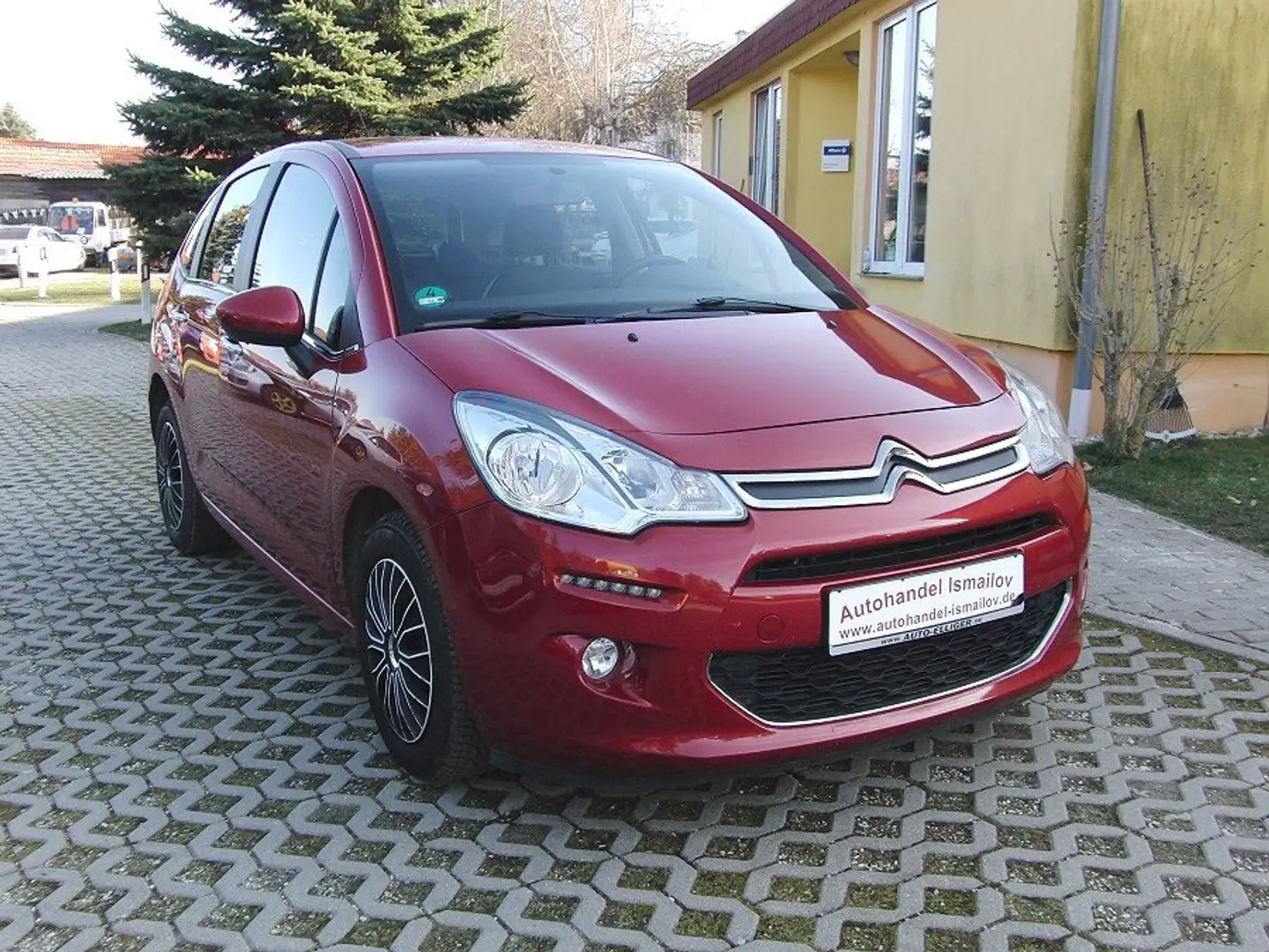 Citroen C3 1,2 Pure Tech (VTi) 82 Selection Rouge - 1
