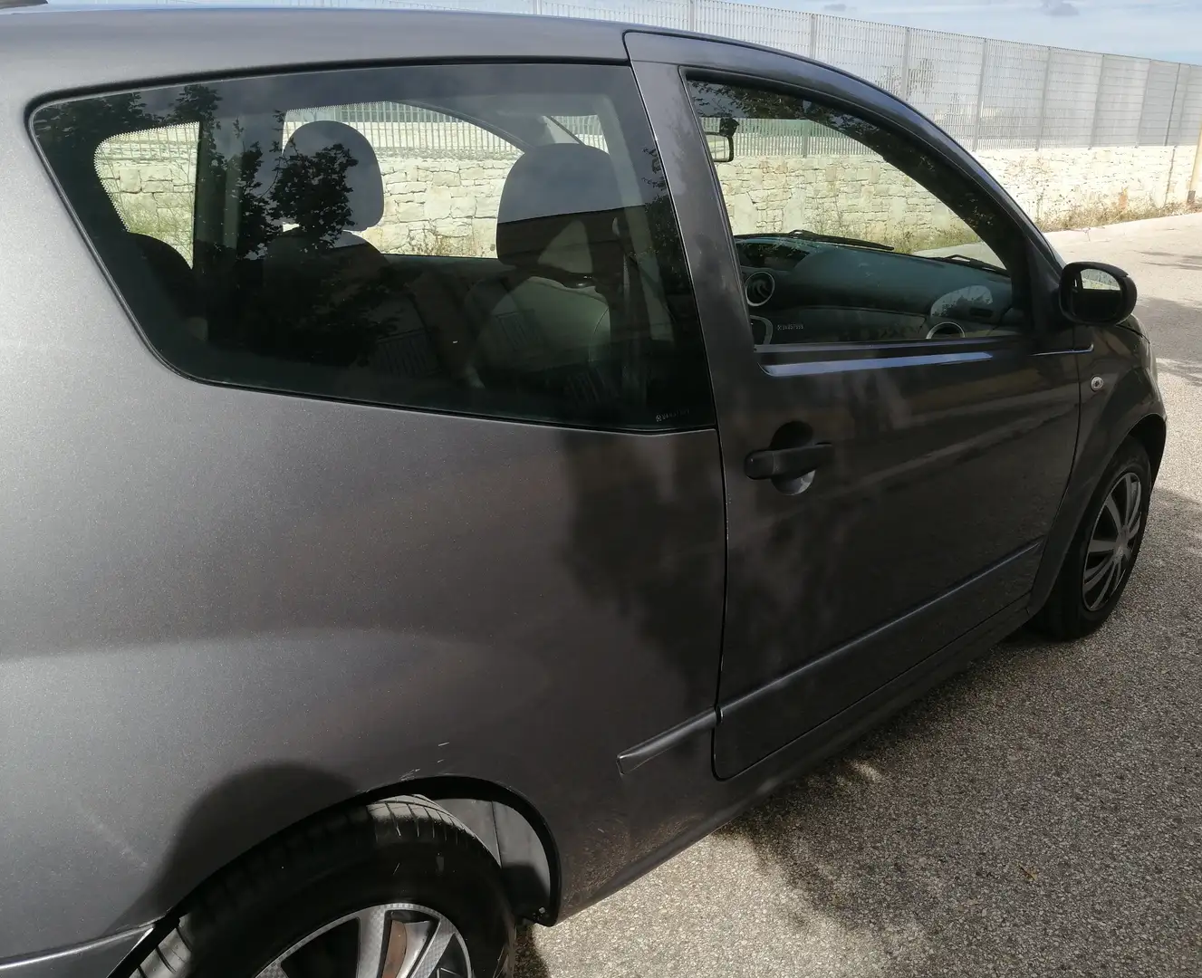 Citroen C2 C2 1.4 hdi Exclusive 70cv pochi km Gri - 2