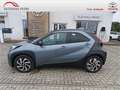 Toyota Aygo X 1.0 Teamplayer PDC SHZ KAMERA ACC Grijs - thumbnail 3