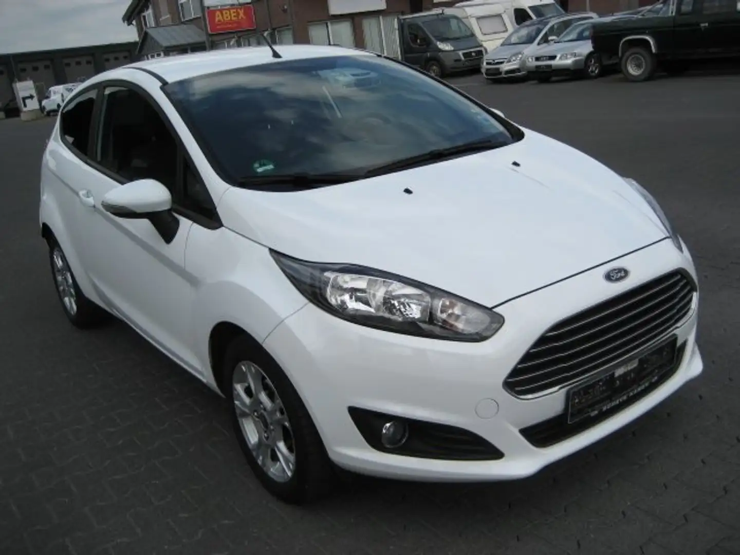 Ford Fiesta Sync Edition Weiß - 2