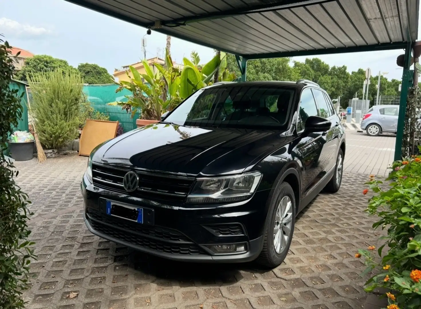 Volkswagen Tiguan Tiguan 2.0 TDI SCR DSG Style BlueMotion Technology Nero - 2