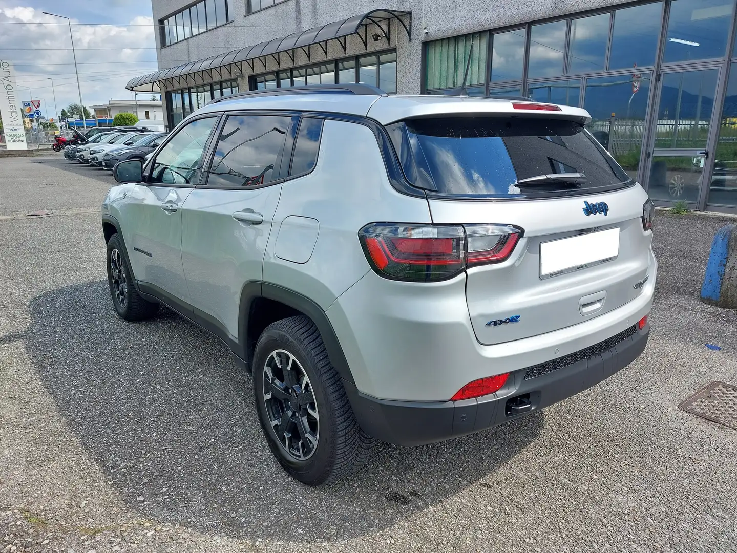 Jeep Compass Compass 1.3 turbo t4 phev Trailhawk 4xe auto Argento - 2