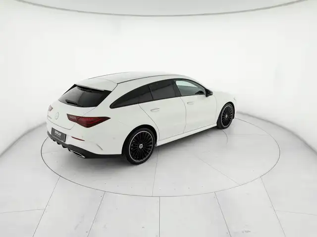 Mercedes-Benz CLA view 4