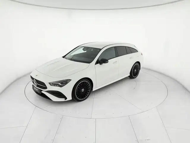 Mercedes-Benz CLA view 2