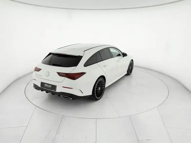 Mercedes-Benz CLA view 3
