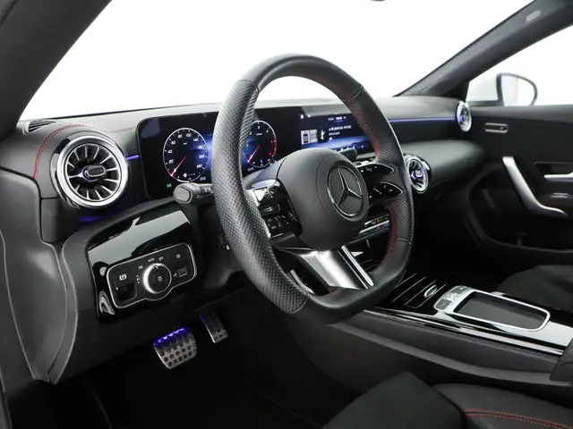 Mercedes-Benz CLA view 11