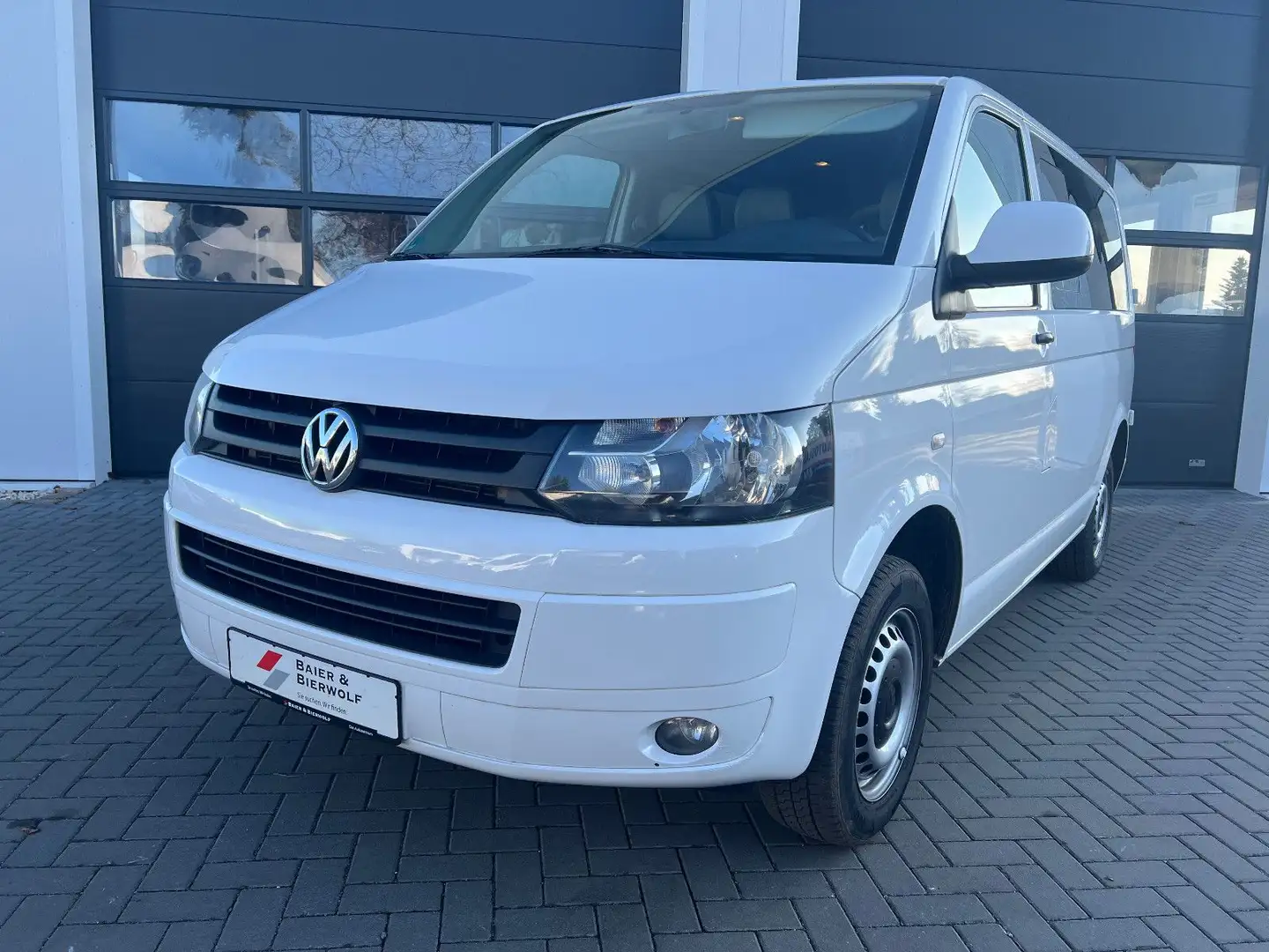 Volkswagen T5 Transporter 5 Sitzer Klima 140PS TÜV NEU Blanc - 2