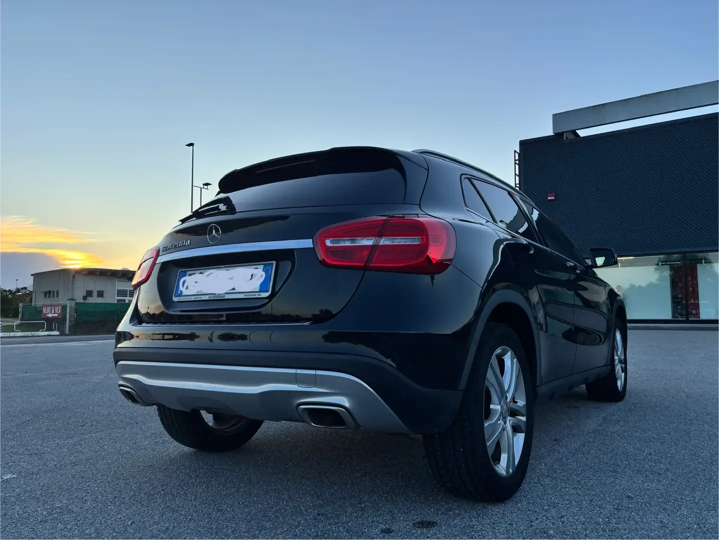 Mercedes-Benz GLA 200 D Enduro 4matic auto - 1