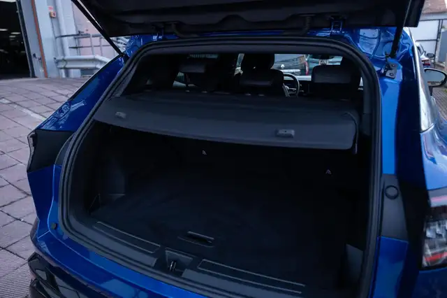 Renault Austral view 11