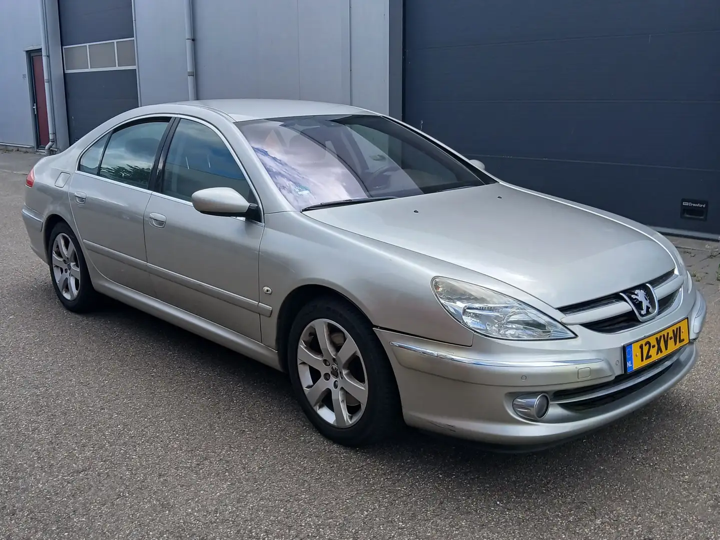 Peugeot 607 607 2.2-16V Référence Black - 1