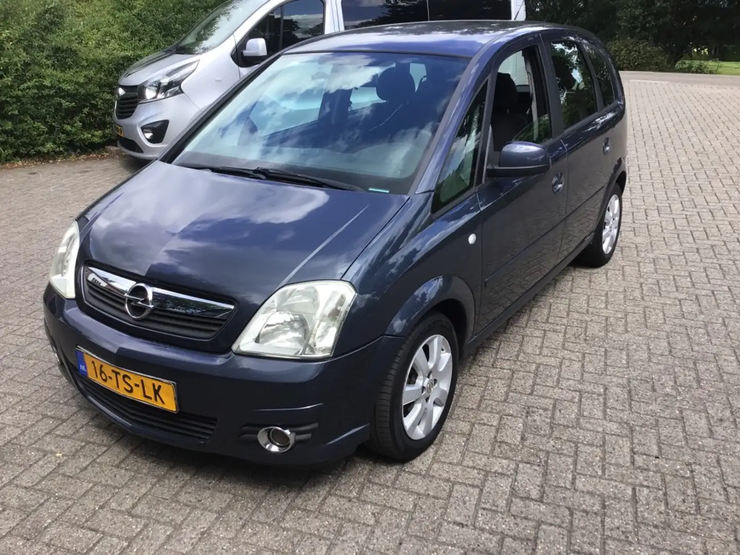 Opel Meriva 1.4-16V BUSINESS Grijs - 1