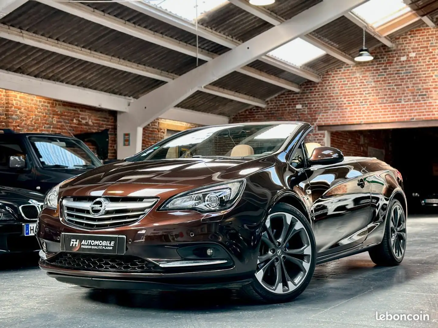 Opel Cascada 1.6L Turbo 170 ch GPS, Régulateur, Sièges ventilés - 1