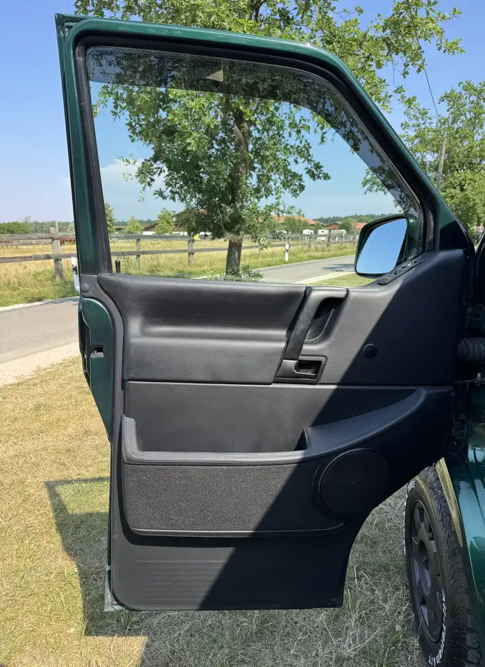 Volkswagen T4 Multivan 2.5 TDI AHK LED Kamera Offroad Viele Extras, foto 12