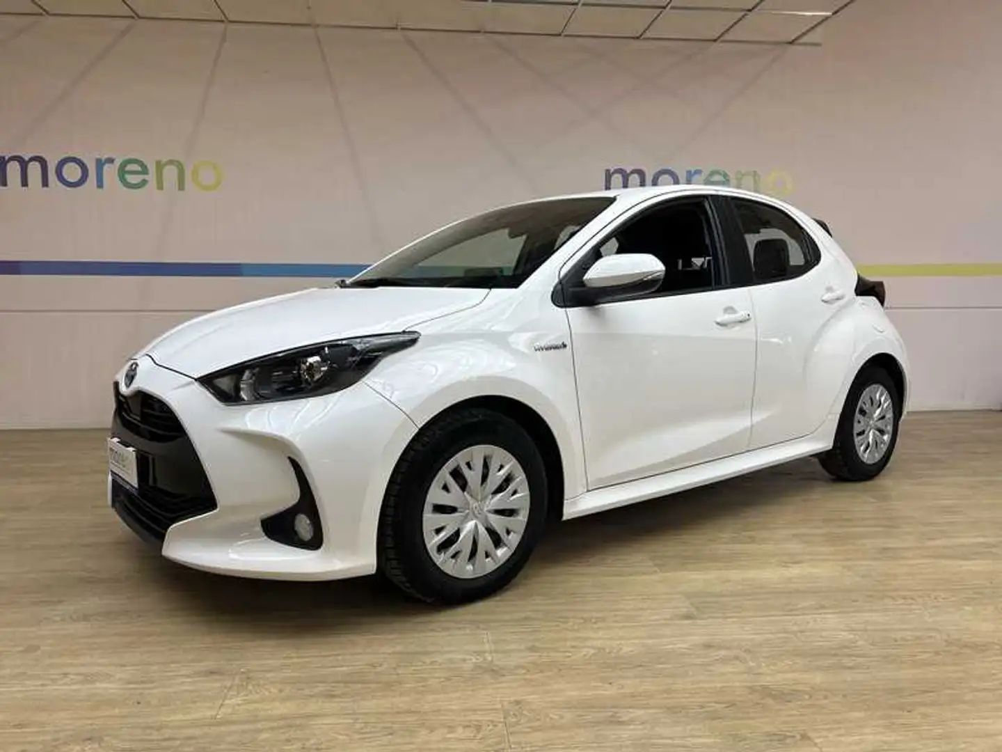 Toyota Yaris 1.5 hybrid Active Bianco - 1