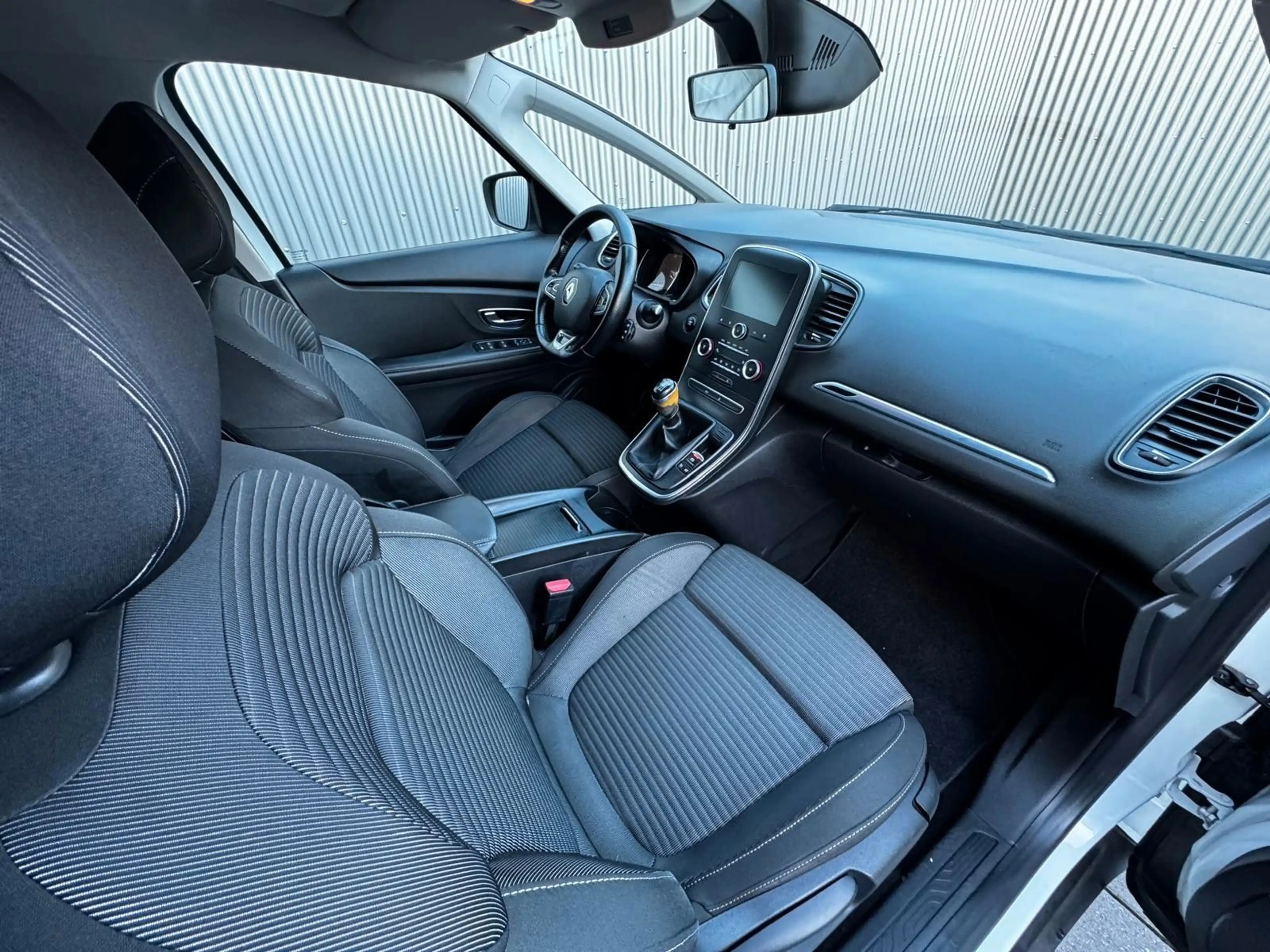 Renault Scenic IV Grand Business Edition bose 7-Sitzer — photo 14