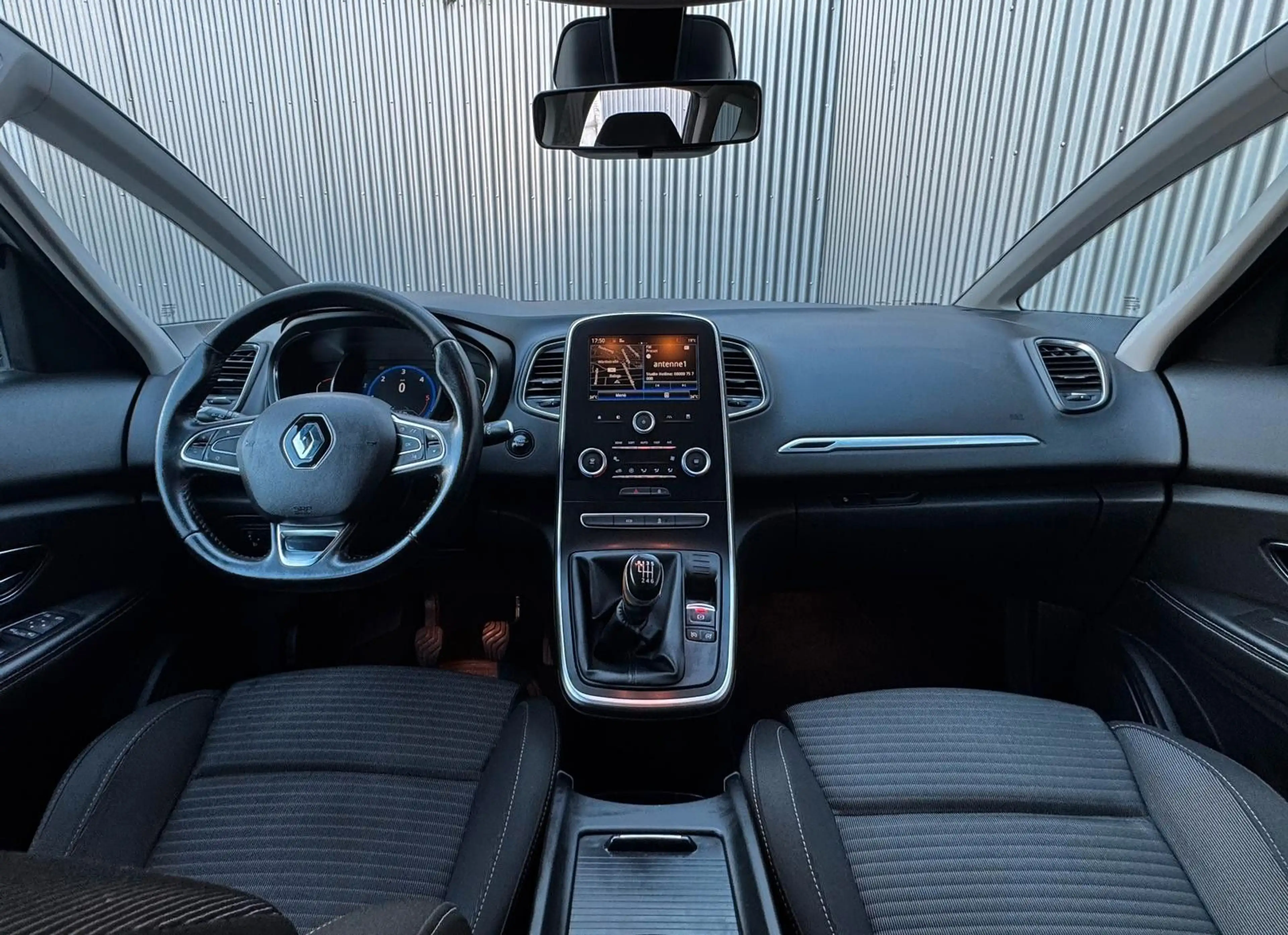 Renault Scenic IV Grand Business Edition bose 7-Sitzer — photo 12